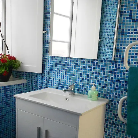 Alfama 28 Apartman *